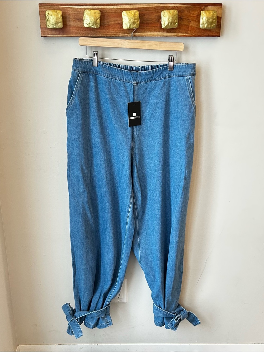 NWT STYLEWE Plus size Light Blue Denim Jogger Pants with Ankle Ties Size 2XL